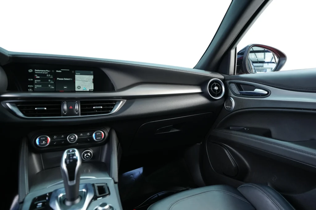 Alfa Romeo Stelvio Veloce Image