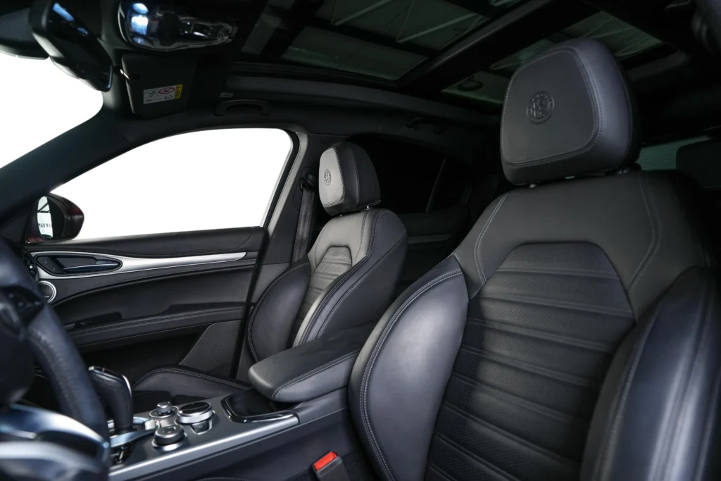 Alfa Romeo Stelvio Veloce Image