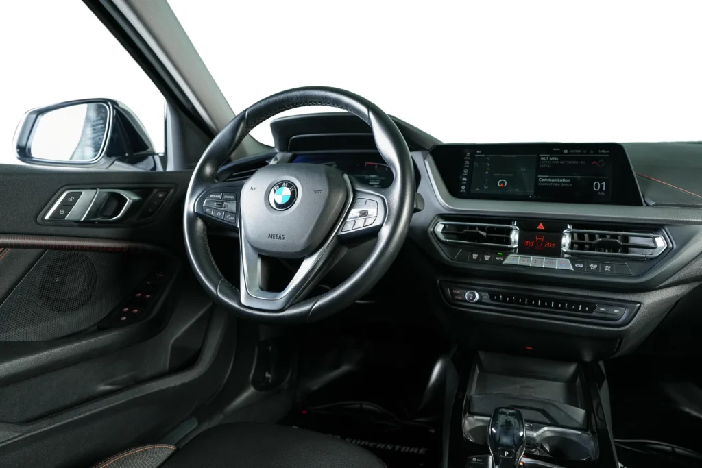 BMW 120 Image