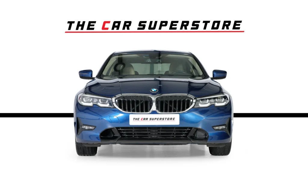 BMW 320i Luxury Image