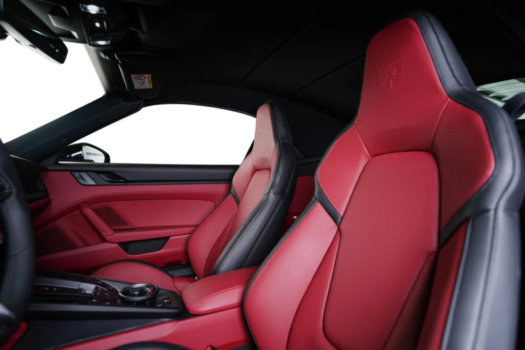 Porsche Carrera 4 GTS Cabriolet Image