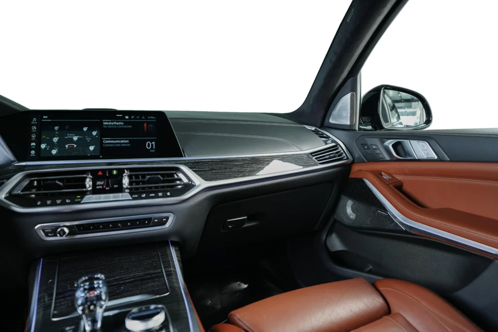 BMW X7 M50i M Sport Image
