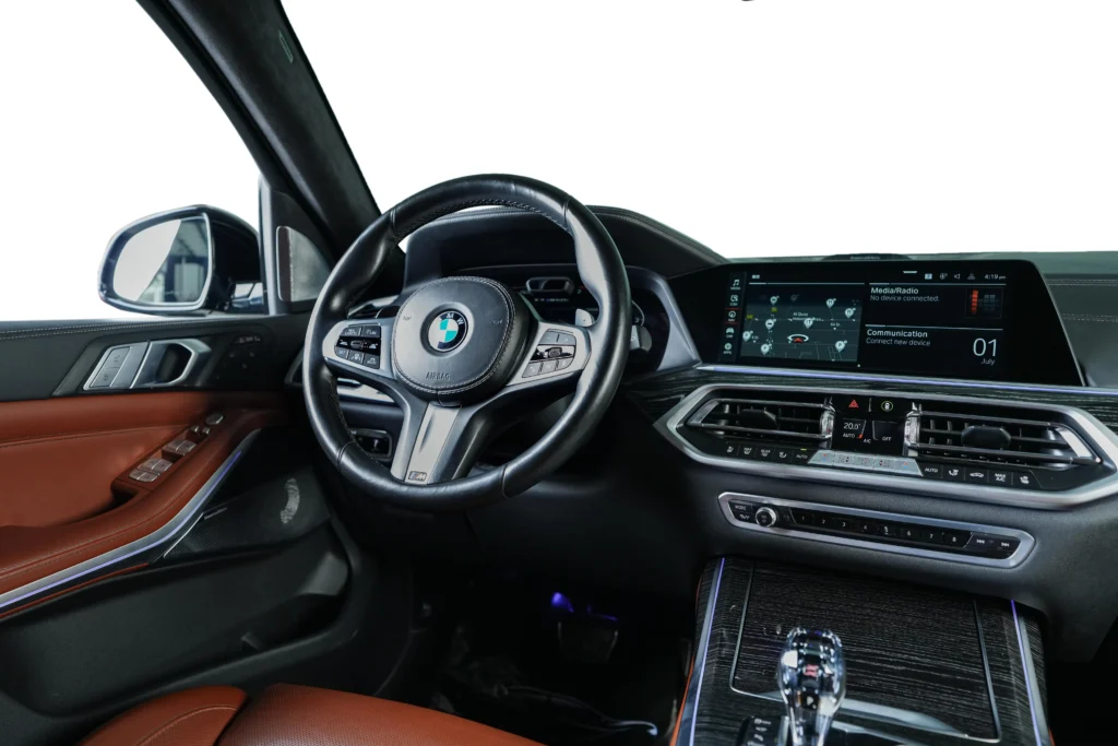 BMW X7 M50i M Sport Image