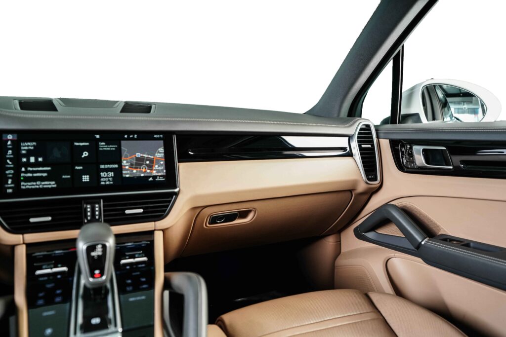 Porsche Cayenne Image