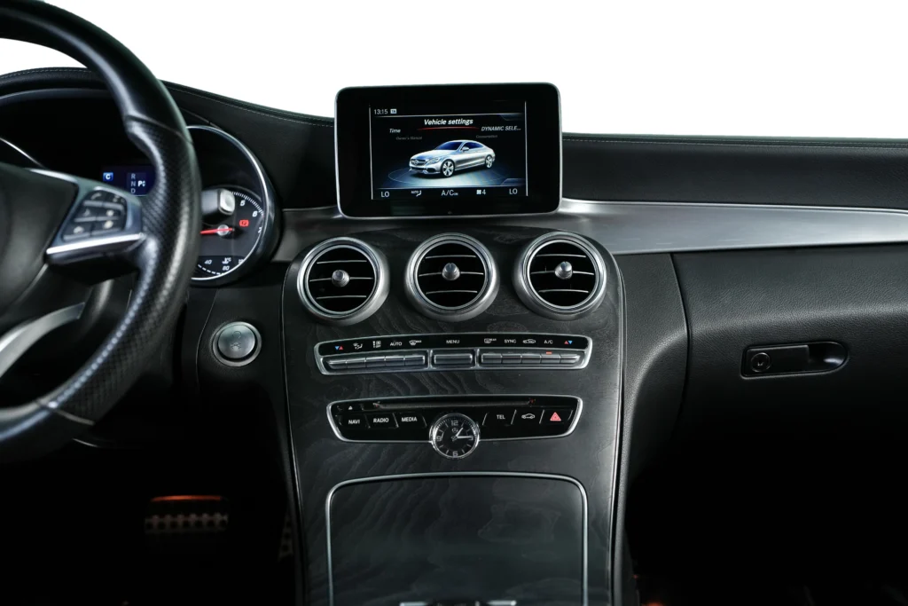 Mercedes Benz C200 Coupe Image