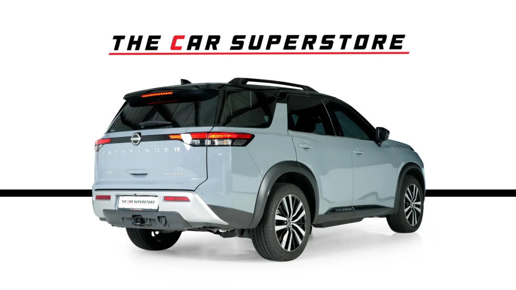 Nissan Pathfinder SL 4WD Image