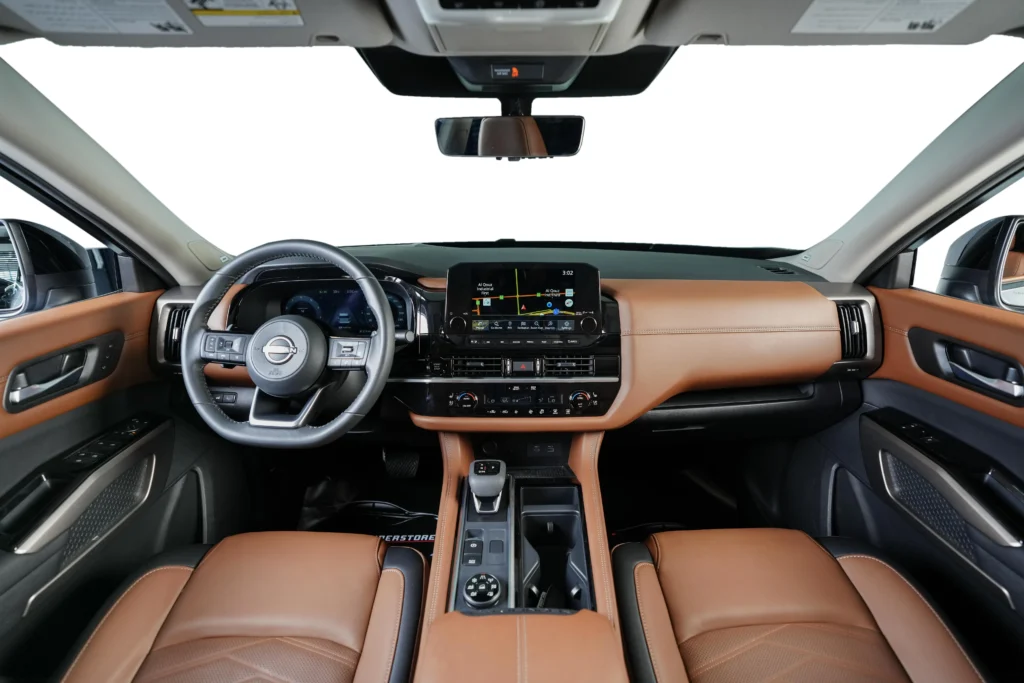 Nissan Pathfinder SL 4WD Image
