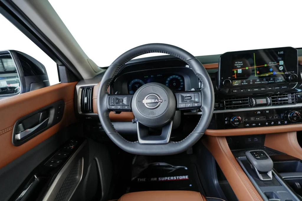 Nissan Pathfinder SL 4WD Image