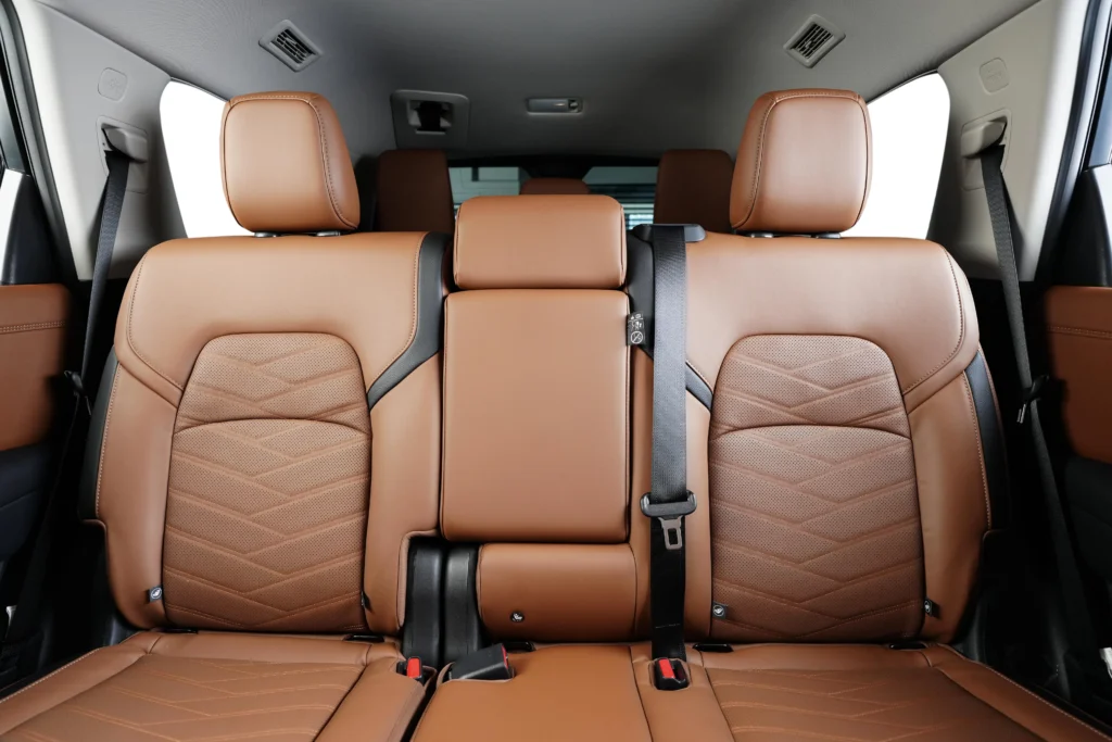 Nissan Pathfinder SL 4WD Image