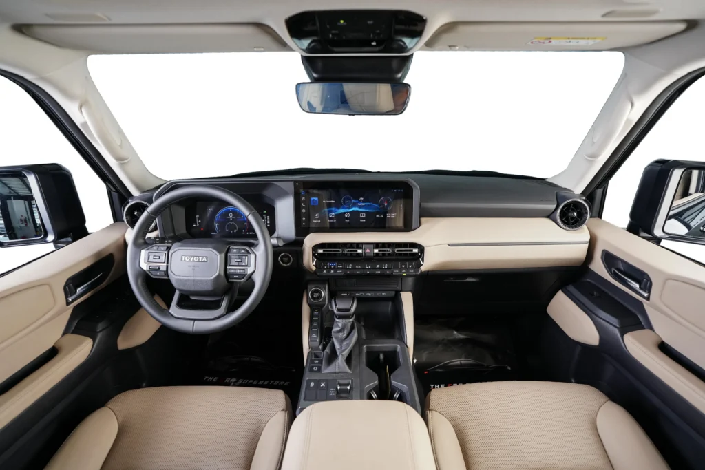 Toyota Land Cruiser Prado GXL Image