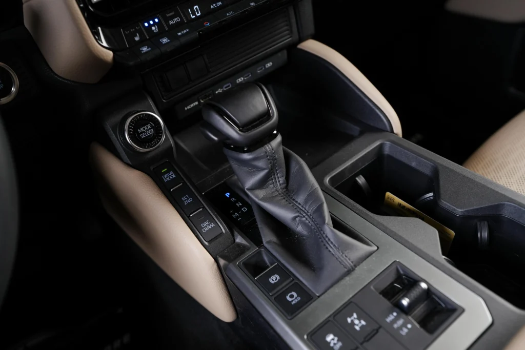 Toyota Land Cruiser Prado GXL Image