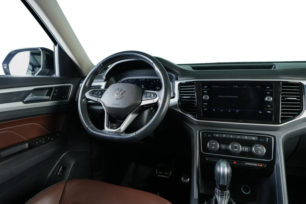 Volkswagen Teramont R-Line Image