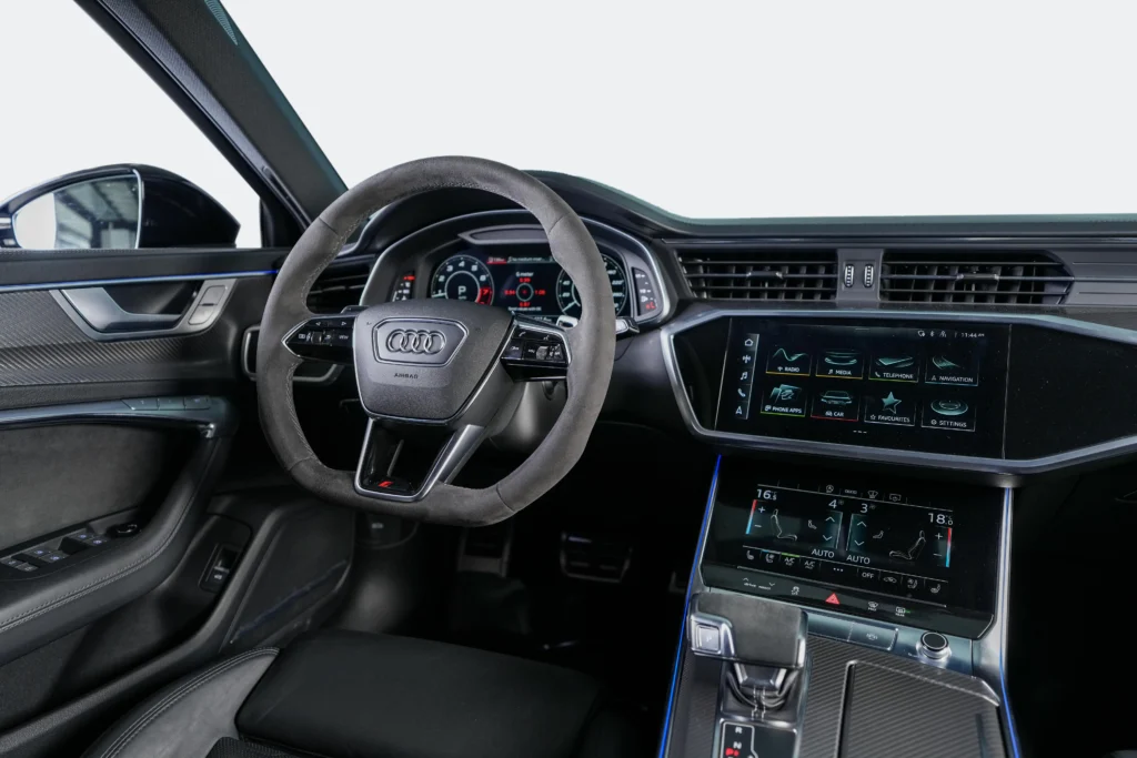 Audi RS6 Avant Image