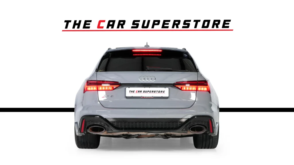 Audi RS6 Avant Image