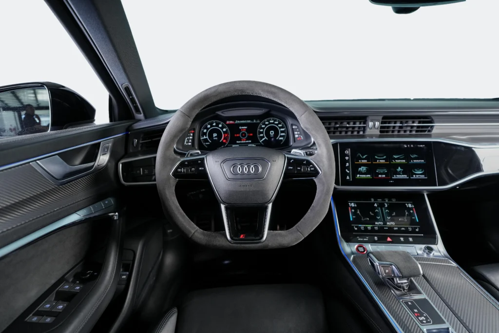 Audi RS6 Avant Image