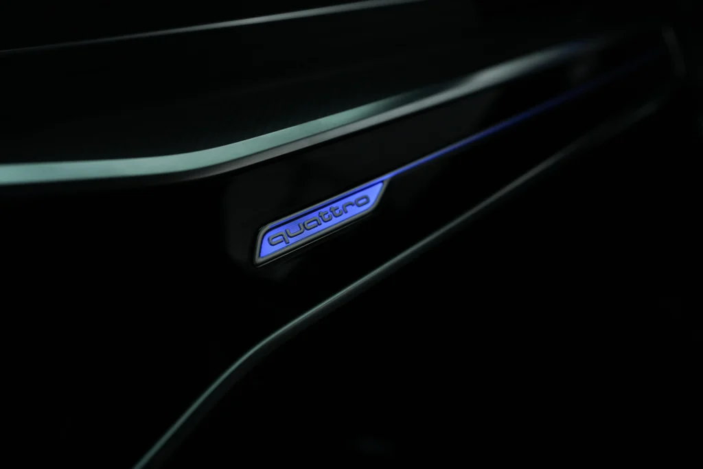 Audi RS6 Avant Image