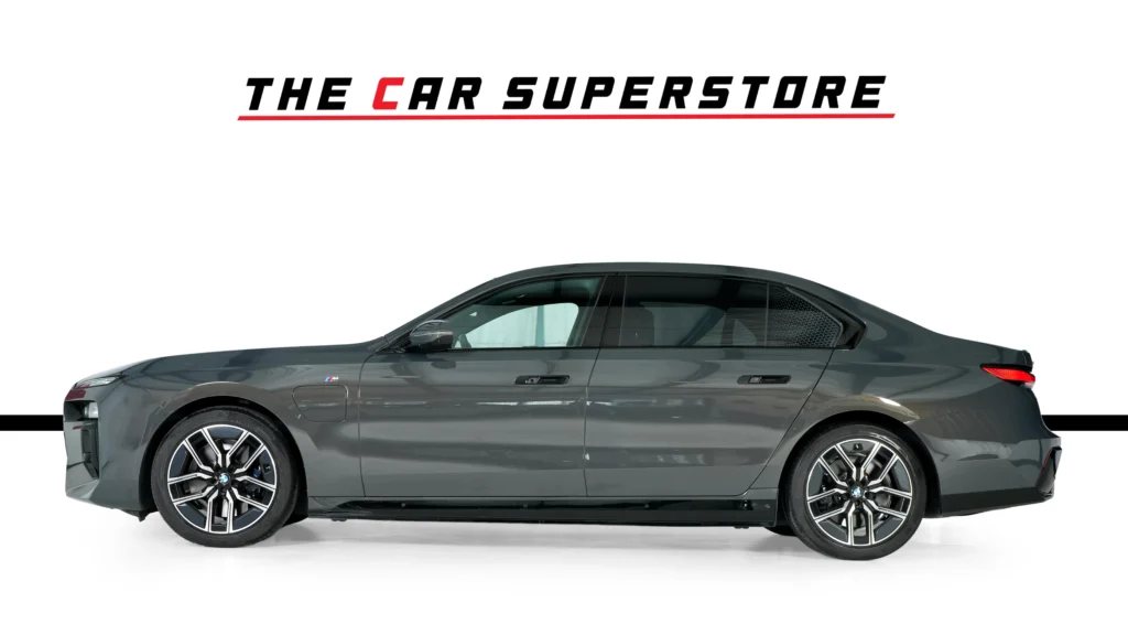 BMW 750e M-sport Image