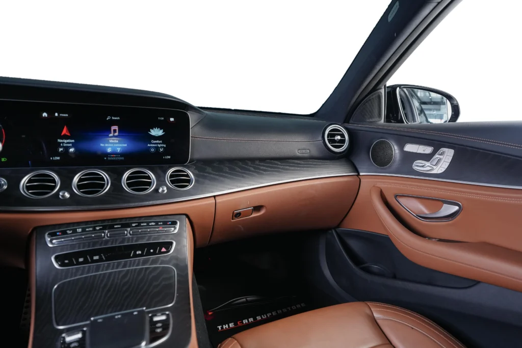 Mercedes Benz E300 Image