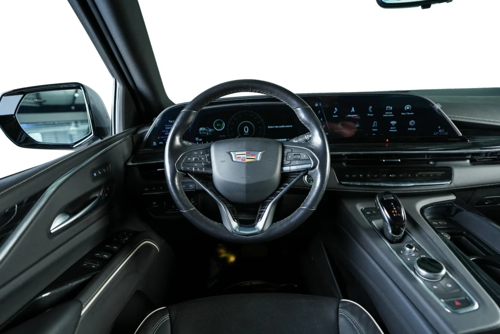 Cadillac Escalade 600 Sport Image
