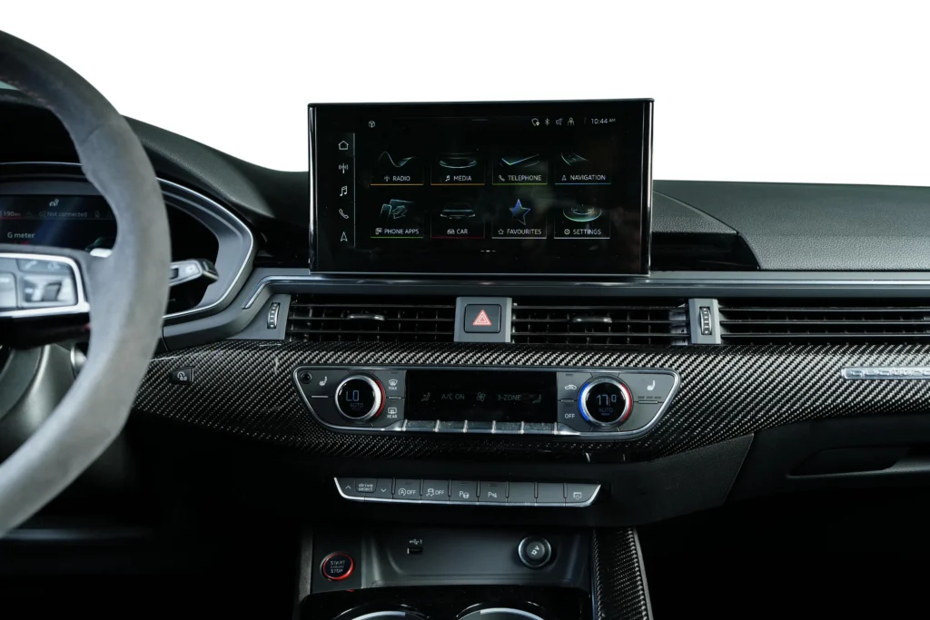 Audi RS4 Avant Competition Image
