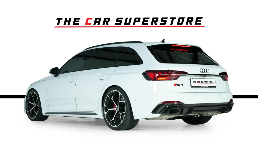 Audi RS4 Avant Competition Image