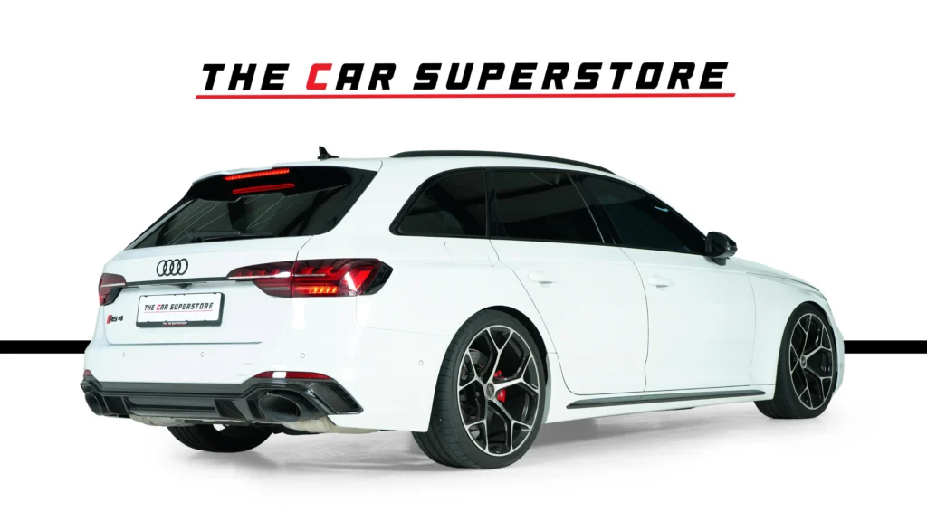 Audi RS4 Avant Competition Image