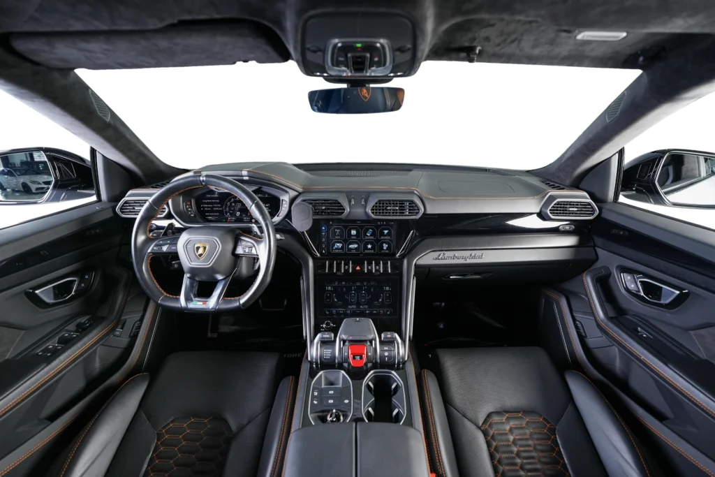 Lamborghini Urus Image