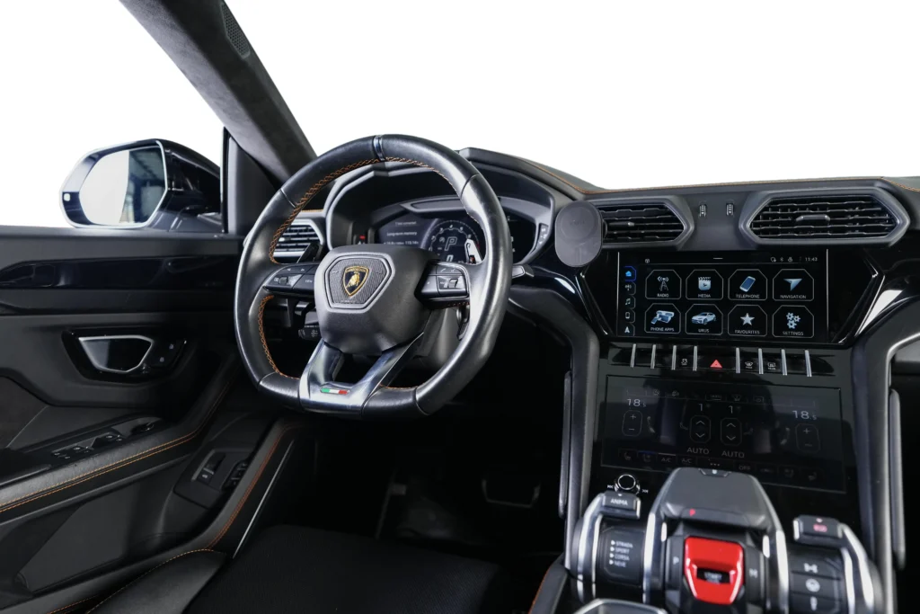 Lamborghini Urus Image