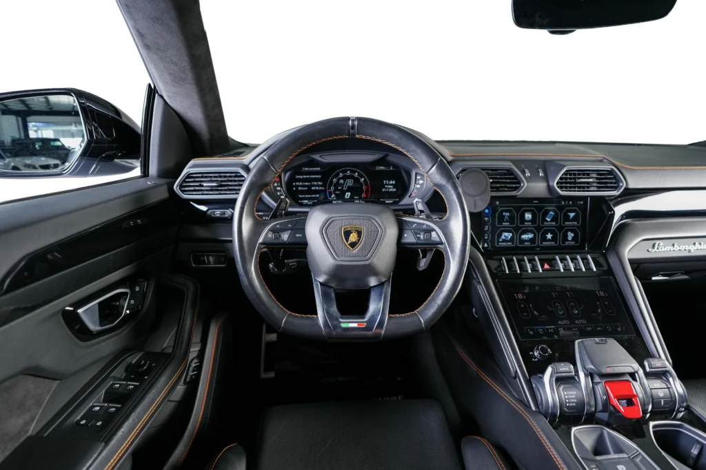 Lamborghini Urus Image