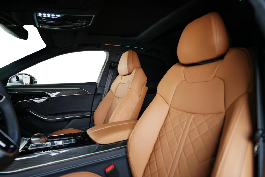 Audi S8 Image