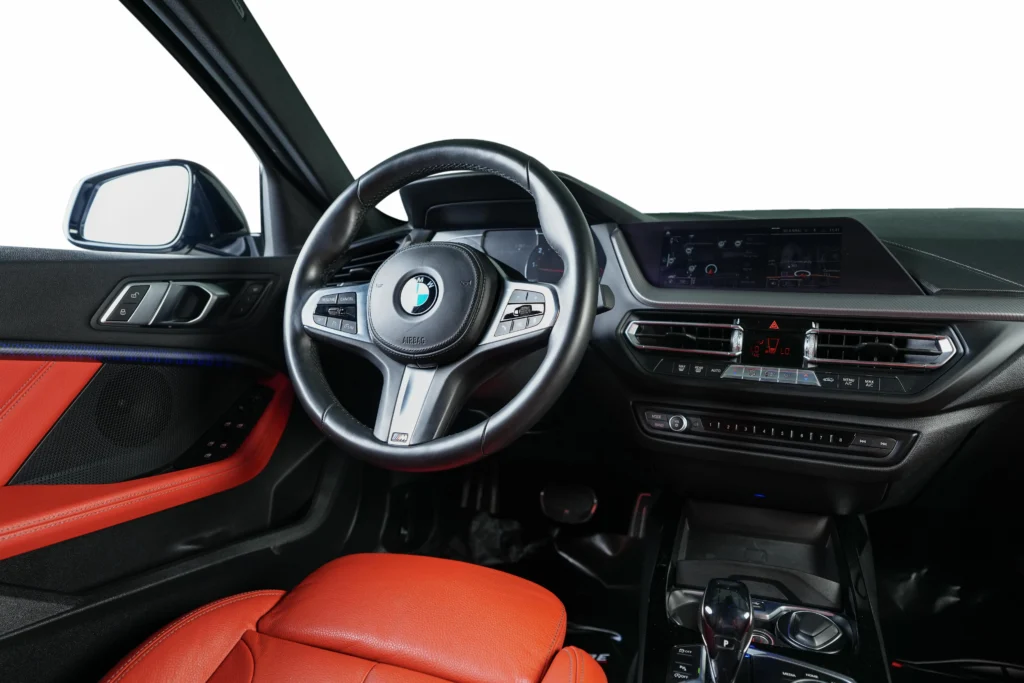 BMW 120i M Sport Image
