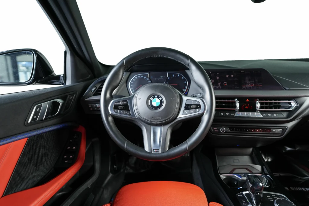 BMW 120i M Sport Image