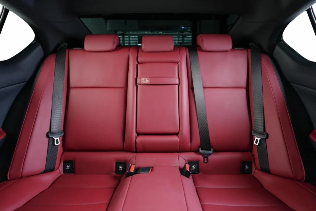 Lexus IS 300 Premier Image