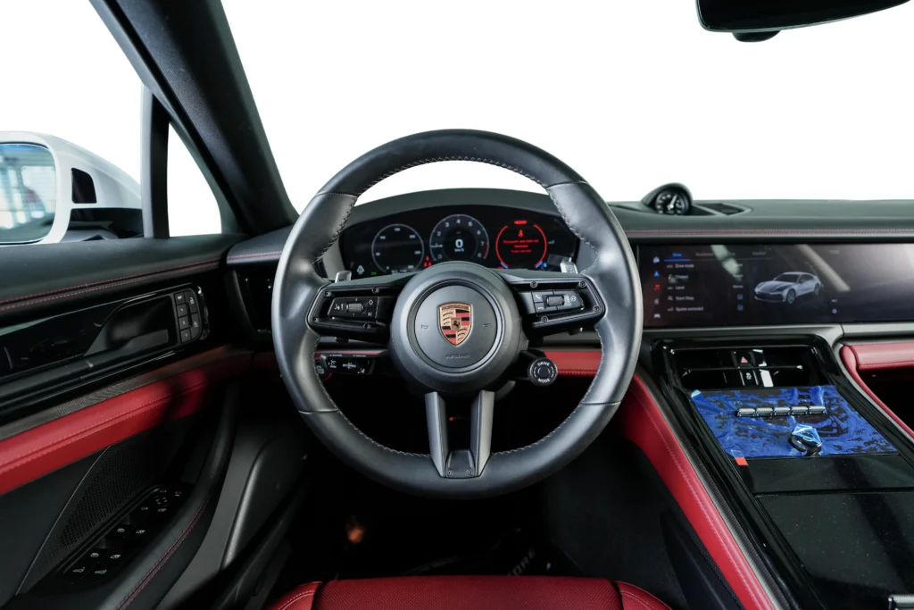Porsche Panamera Image
