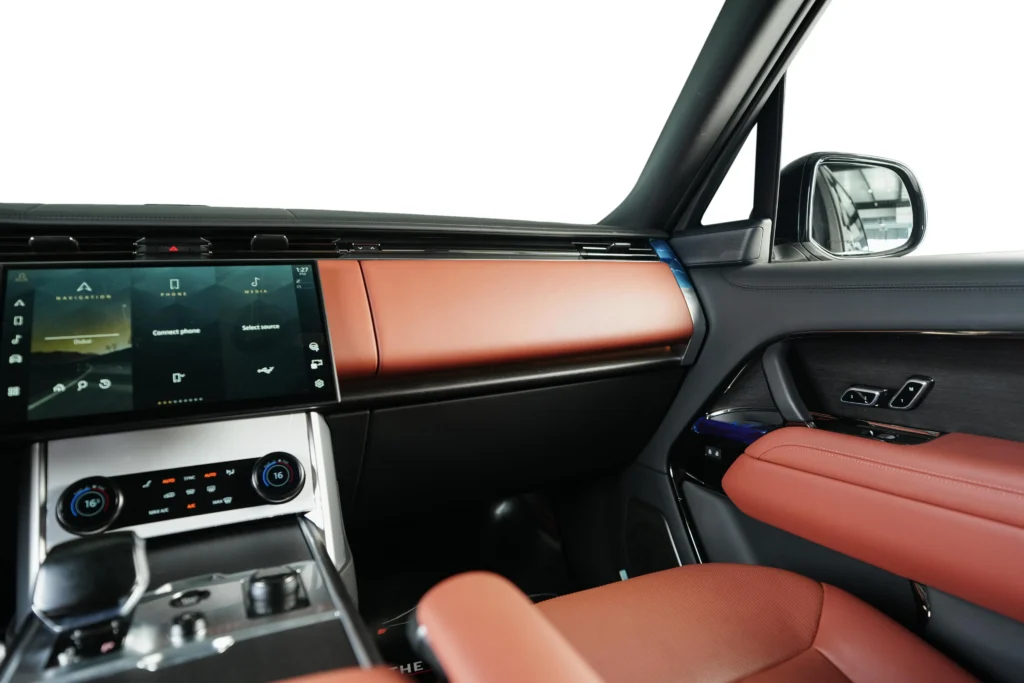 Range Rover SV Image