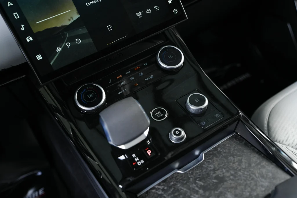 Range Rover Sport P530 First Edition Image