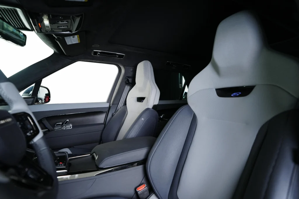 Range Rover ️Sport SV Edition One Image