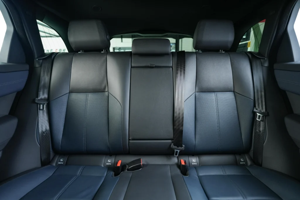 Range Rover Velar P250 SE R Dynamic Image