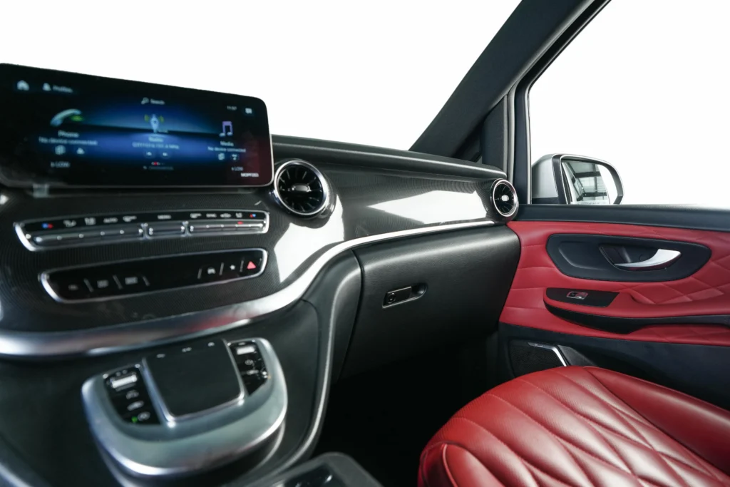 Mercedes Benz V250 VIP Edition Image