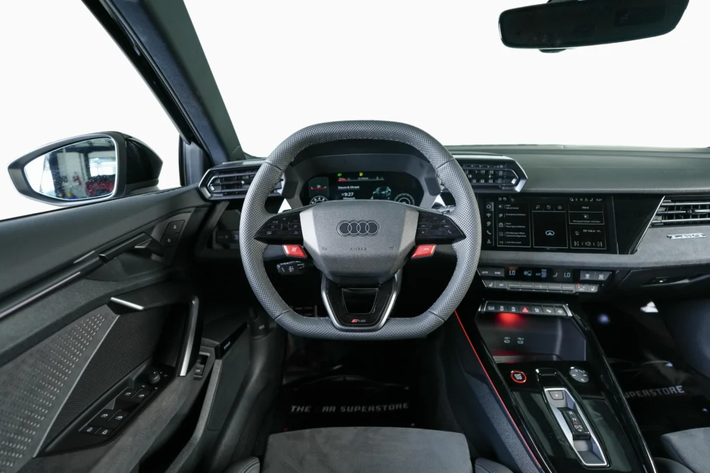 Audi RS3 Hatchback Image