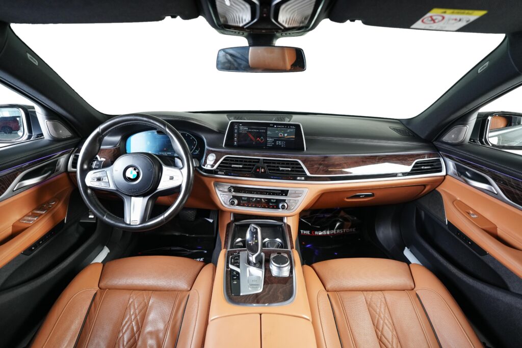 BMW 730Li Image