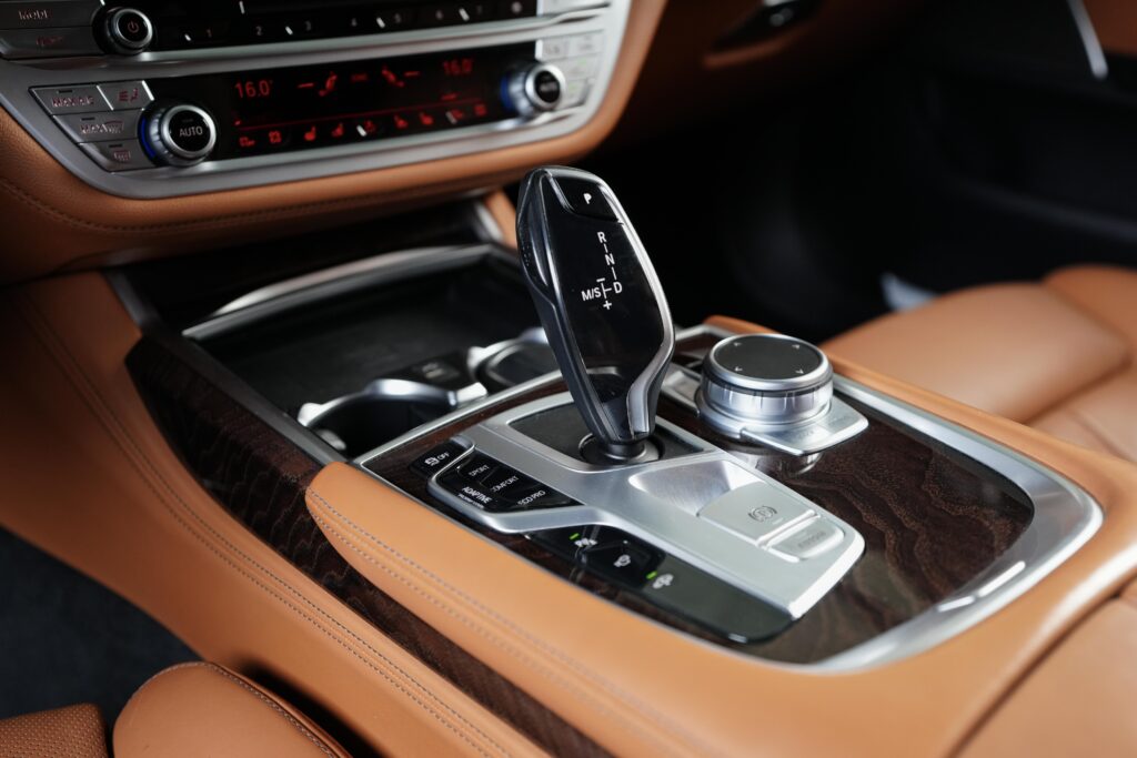 BMW 730Li Image