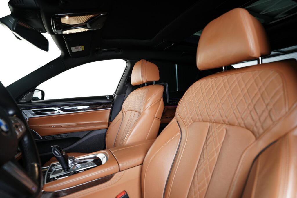 BMW 730Li Image