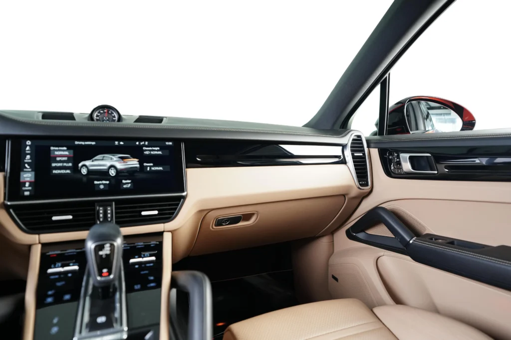 Porsche Cayenne Coupe Image
