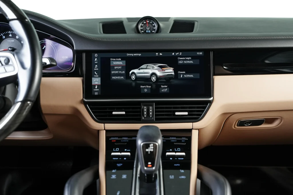 Porsche Cayenne Coupe Image