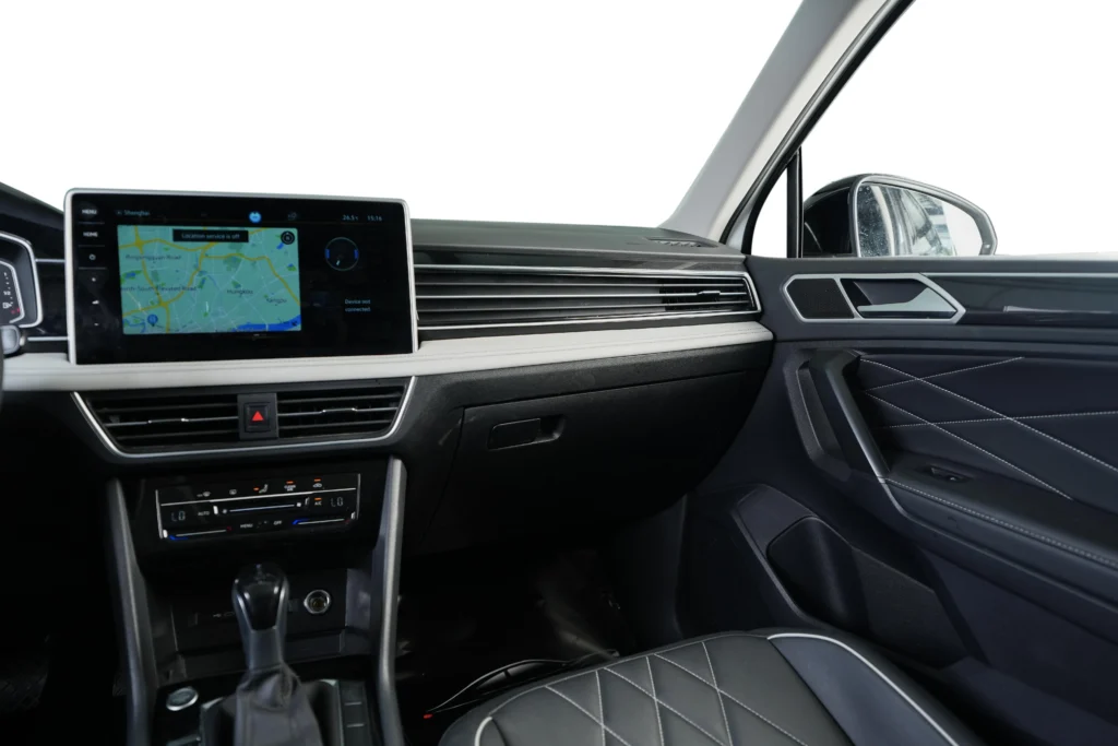 Volkswagen Tiguan L Image