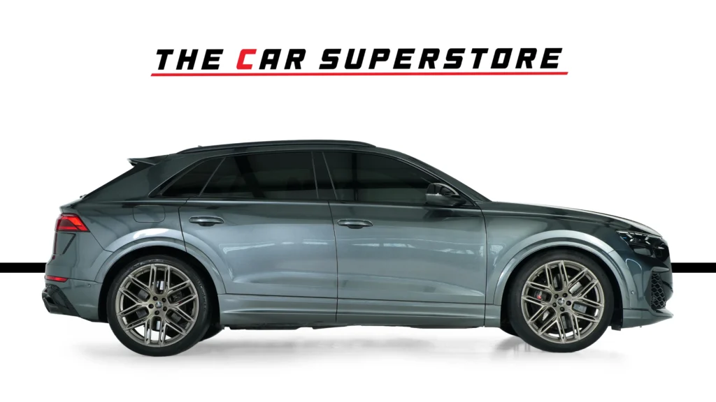 Audi RS Q8 Image