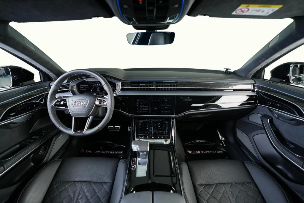 Audi S8 Image