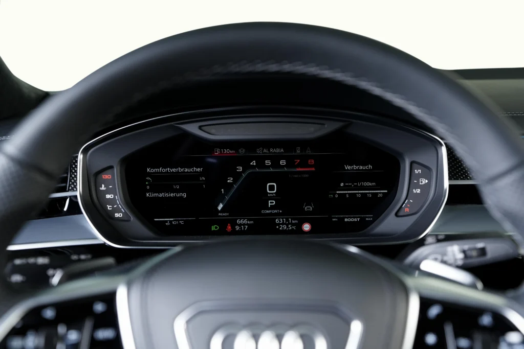 Audi S8 Image
