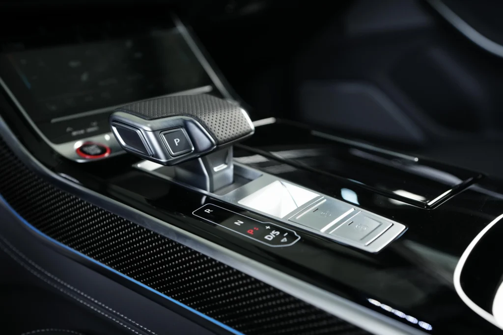Audi S8 Image